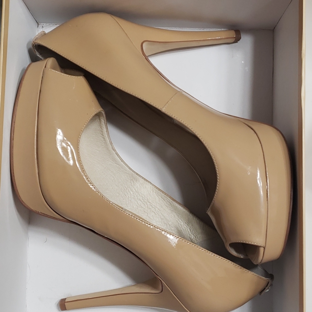 Michael Khors Heels "negotiable price"